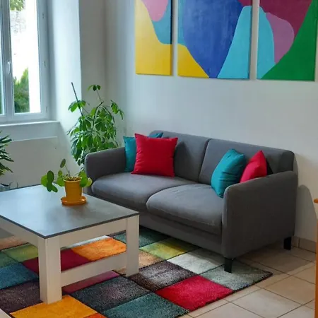 Iere Etage Parking Prive Avec Garage Moto Velo *