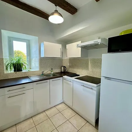 Apartman Iere Etage Parking Prive Avec Garage Moto Velo Doué-la-Fontaine