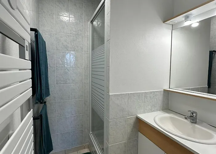 Iere Etage Parking Prive Avec Garage Moto Velo Appartamento Doué-la-Fontaine